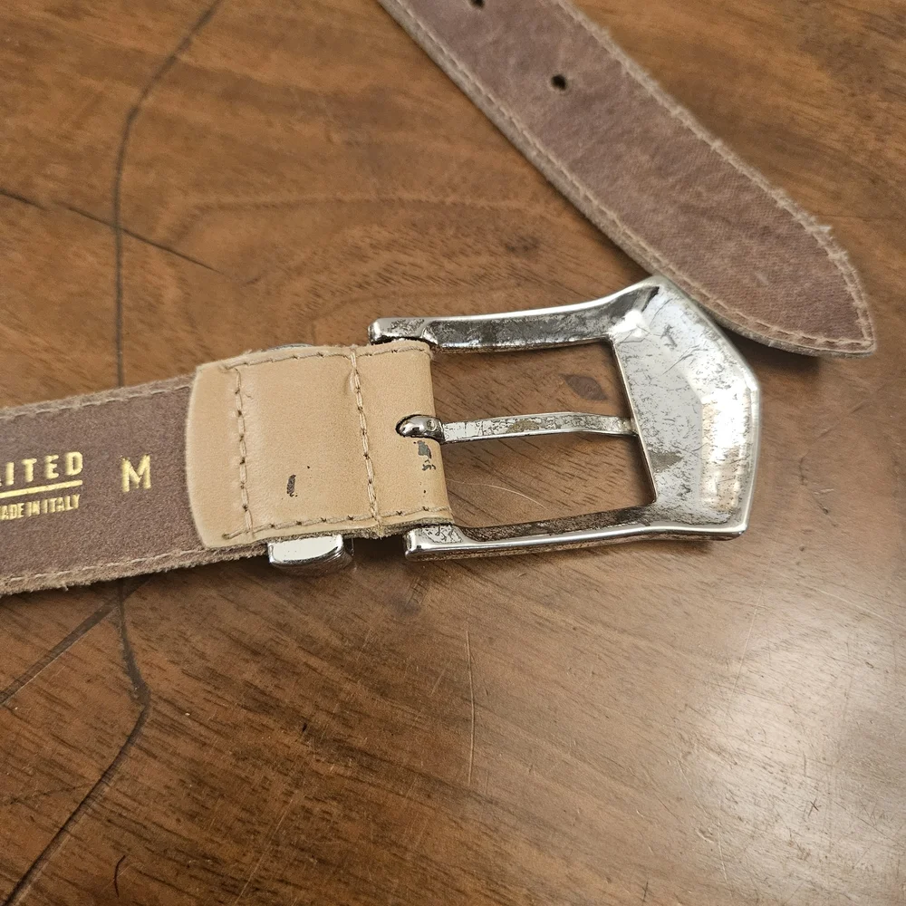 Vintage The Limited Tan Genuine‎ Italian Leather Silvertone Concho Belt Size M